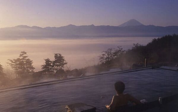 山梨県 ほったらかし温泉